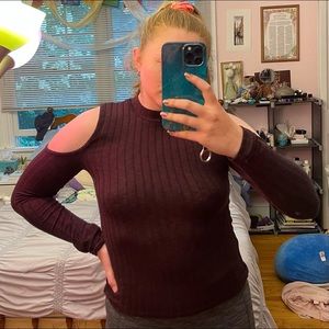 Long Sleeve w/ Shoulder Cutouts